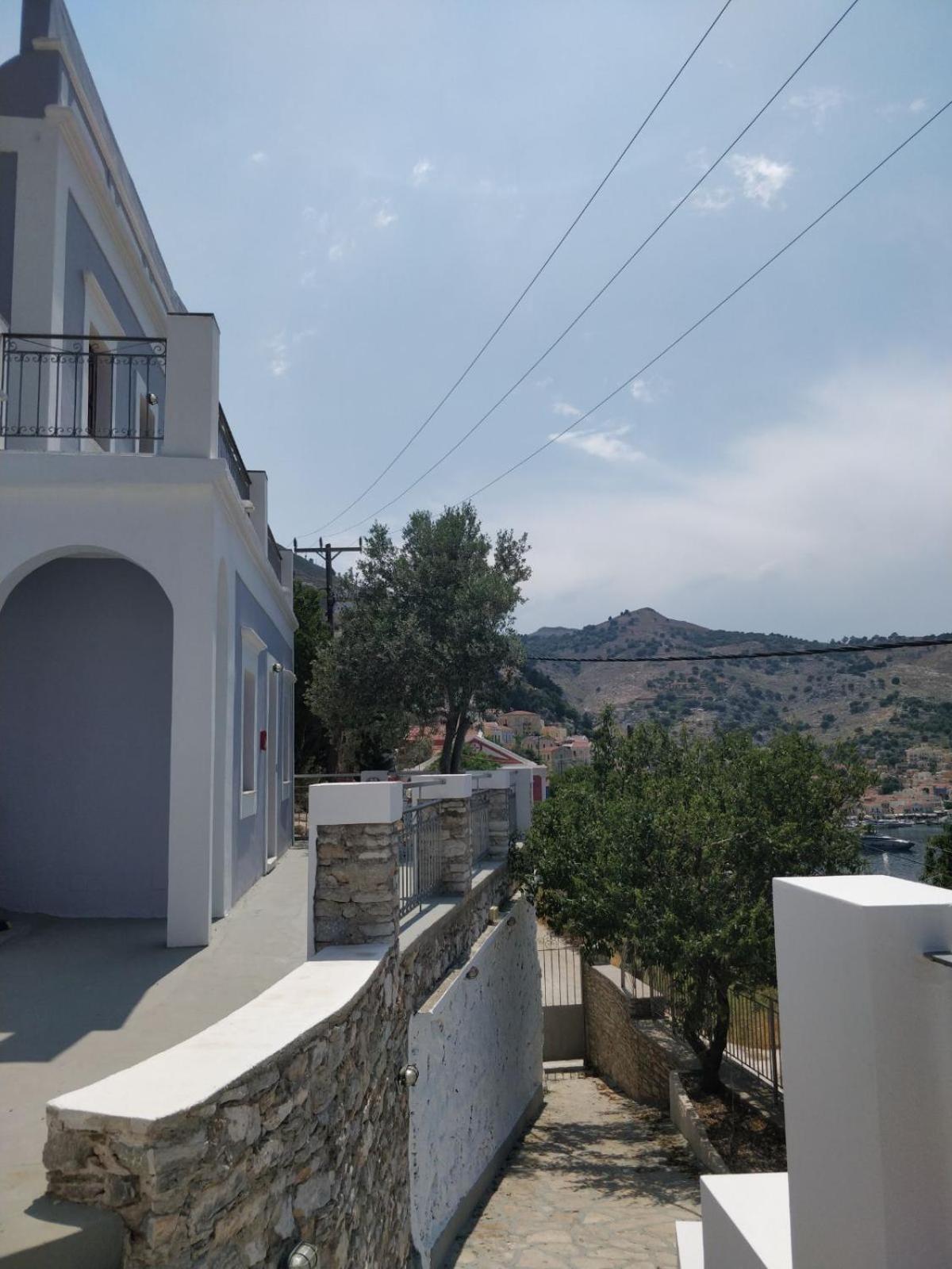Marea Studios Simi Dış mekan fotoğraf